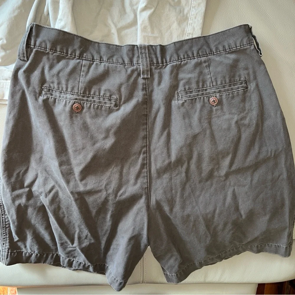 3 CHINO CLASSIC FIT Cotton Shorts Flat Front(khaki/green),Pleated(gray) sz Men34 - Picture 11 of 13